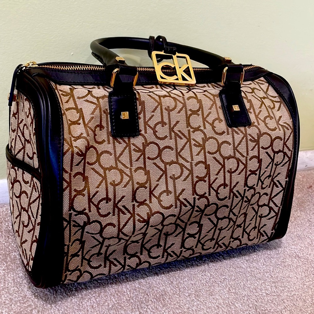 CALVIN KLEIN PURSE (DUFFLE) — UNUSED